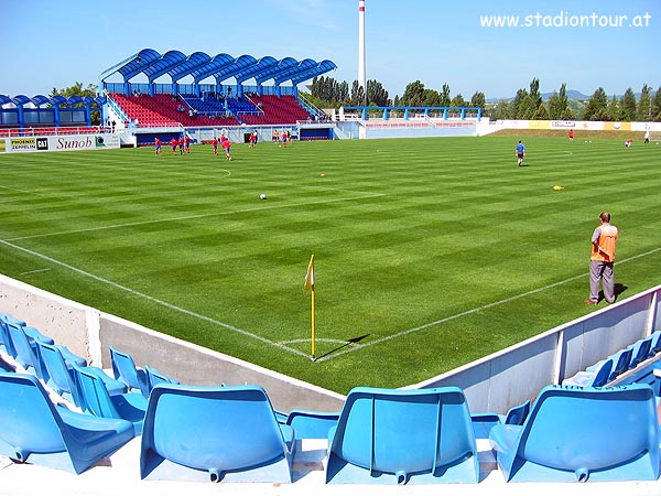 Štadión FC ViOn Zlaté Moravce - Zlaté Moravce