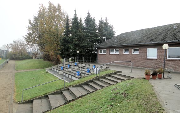 Ernst-Wagener-Stadion - Steinburg-Eichede