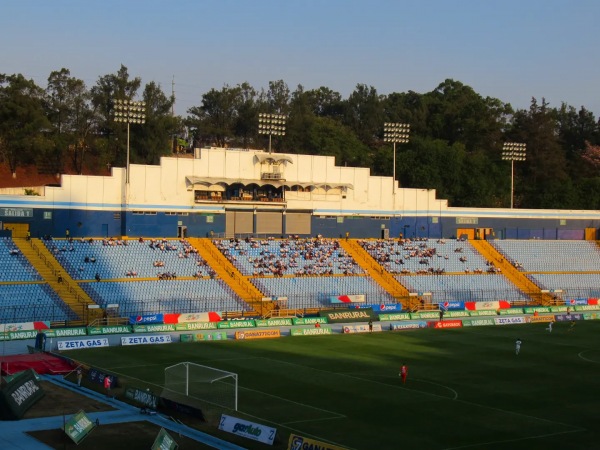 Estadio Doroteo Guamuch Flores - Ciudad de Guatemala