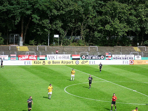 Stadion im Sportpark Höhenberg - Köln-Höhenberg