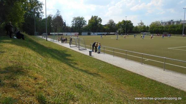 Sportplatz Steinbreche - Bergisch Gladbach-Refrath