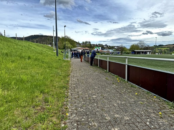 Leißefeld-Kampfbahn im Sportzentrum - Schmallenberg-Bad Fredeburg