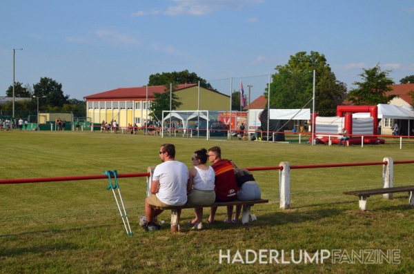Sportplatz am Schloß - Großkmehlen