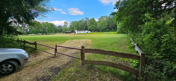 Sportplatz Auf der Höhe - Irmenach-Auf der Höhe