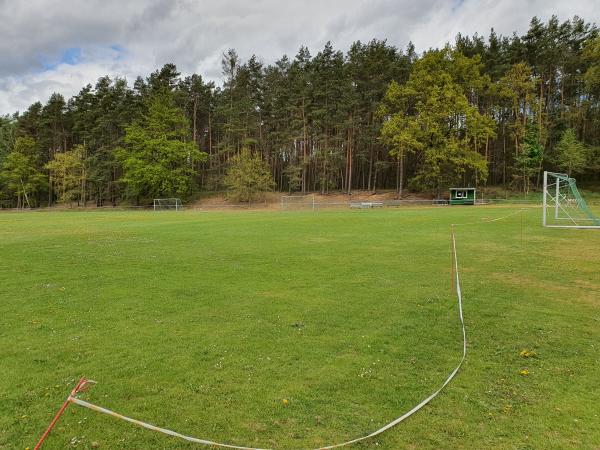 Waldstadion Nebenplatz - Großnaundorf
