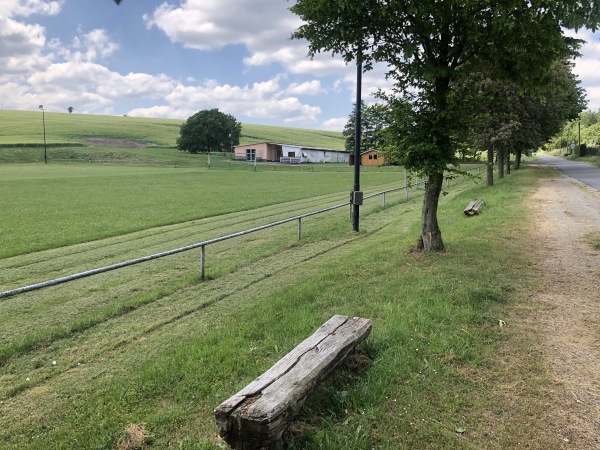 Sportplatz Heuthen - Heuthen