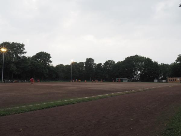 Sportplatz Kaiserhöhe - Wuppertal-Brill