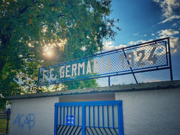 Sportgelände Am Langen See - Karlstein/Main-Großwelzheim