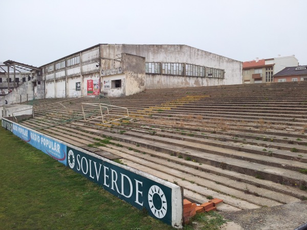 Estádio Comendador Manuel de Oliveira Violas - Espinho