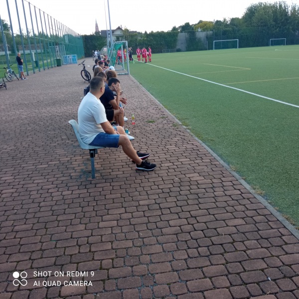 Centrum Sportu I Rekreacji obok - Dąbrowa Górnicza