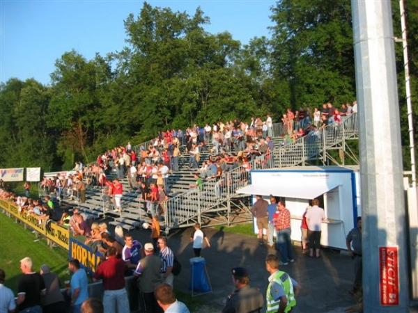 AXIANS Stadion Vor der Au - Schwanenstadt 