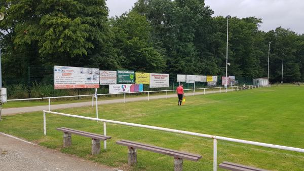 Sportplatz Wüstheuterode - Wüstheuterode
