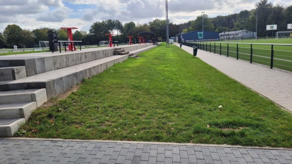 Wolfgang-Graf-Berghe-von-Trips-Stadion Nebenplatz - Kerpen-Horrem