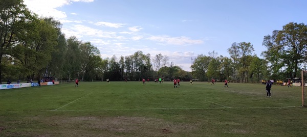 Sportplatz Weißer Berg - Uetze-Dedenhausen
