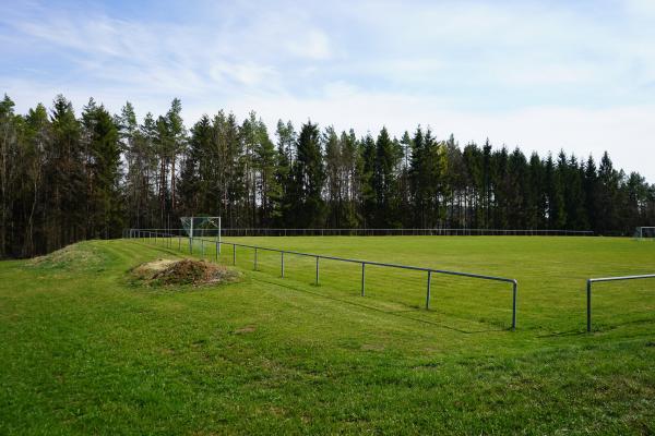 Sportplatz auf der Eichhalde - Burladingen-Hörschwag