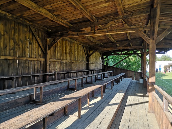 Fotbalové hřiště Strančice - Strančice