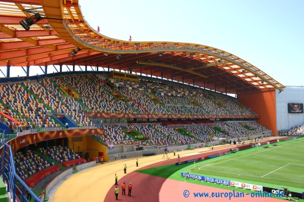 Estádio Dr. Magalhães Pessoa - Leiria