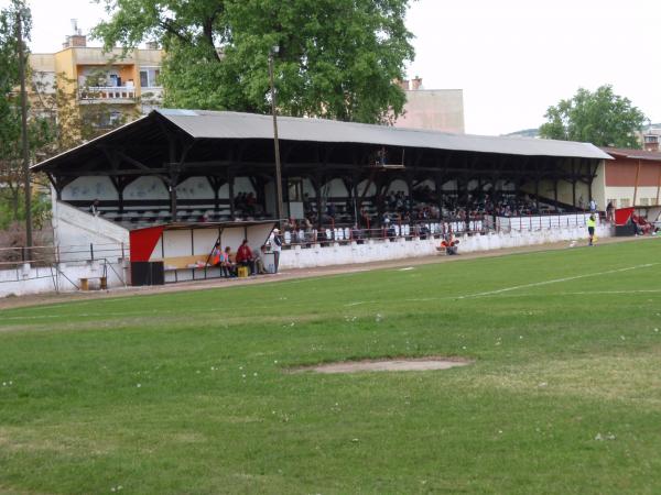 Buzánszky Jenő Stadion - Dorog