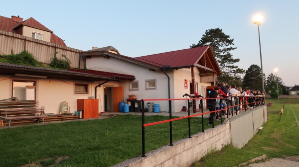 Sportplatz Hornstein - Hornstein