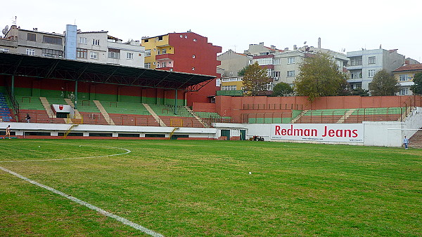 Gaziosmanpaşa Stadyumu - İstanbul 