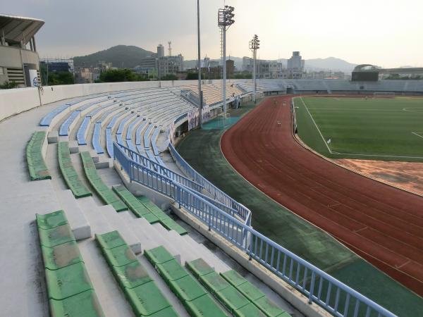 Yongin Stadium - Yongin