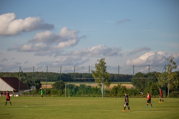 Kabelpflug Arena Nebenplatz - Aurachtal-Münchaurach