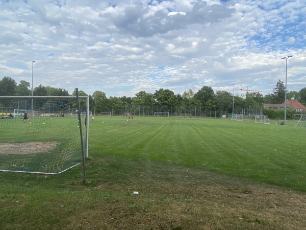 Sportanlage Regelsbacher Straße Platz 2 - Nürnberg-West