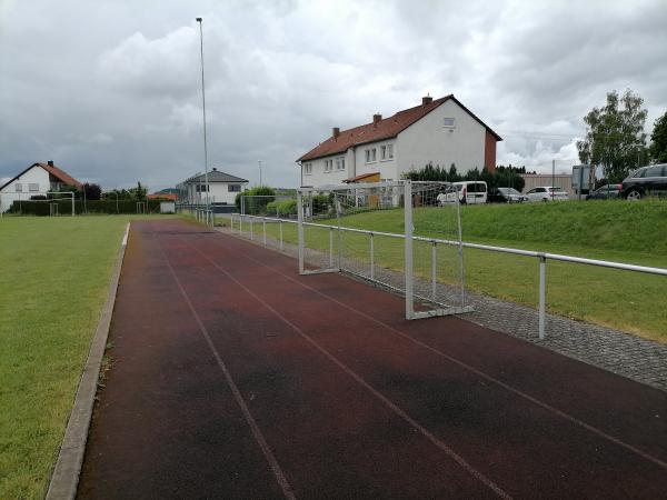 Sportplatz an der Schule - Bachhagel