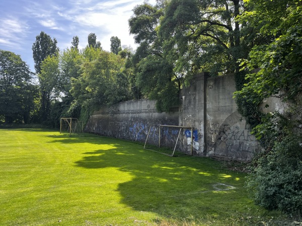 Sportpark Westend Platz 2 - Berlin-Westend