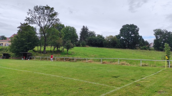 Sportplatz Neustadt - Am Ohmberg-Neustadt