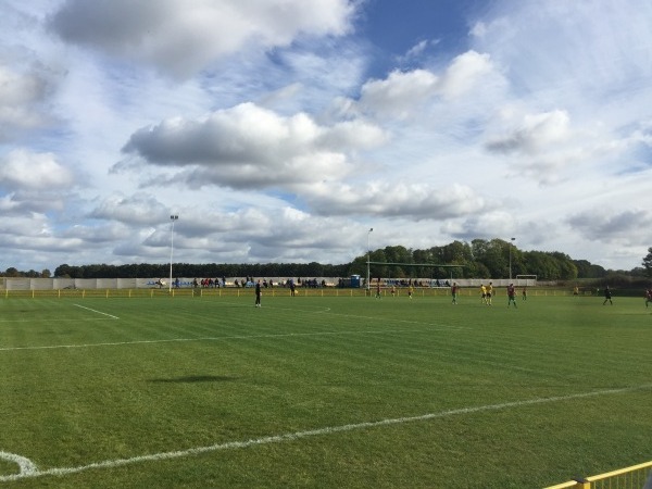 Stadion w Miedarach - Miedary