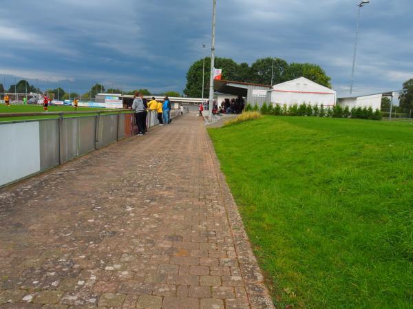 Tribüne stand zuvor im abgerissenen Stadion Kreuzbreite