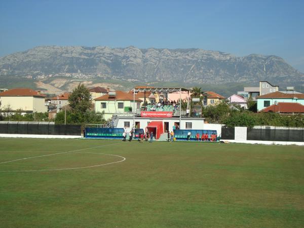 Stadiumi Redi Maloku - Fushë-Krujë