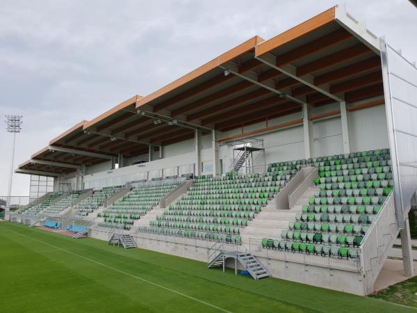 Fehérvári úti stadion - Paks