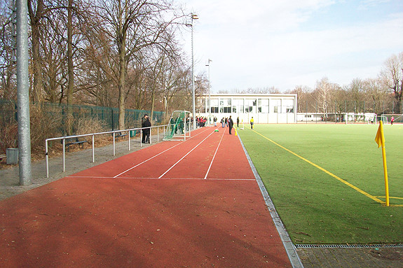 Jahnsportplatz - Berlin-Neukölln