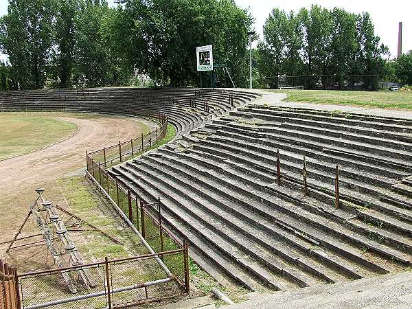 PVSK Stadion (1952) - Pécs