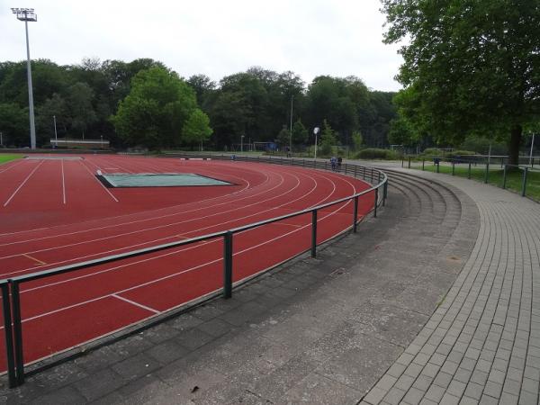 Sportpark Niederheid - Düsseldorf-Holthausen