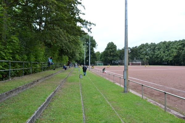Sportplatz Rotenhäuser Damm (alt) - Hamburg-Wilhelmsburg