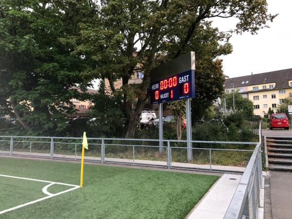 Sportplatz Steinkluppe - Zürich