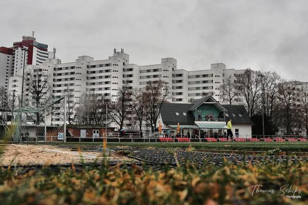 Sportplatz Stubenrauchstraße - Berlin-Rudow