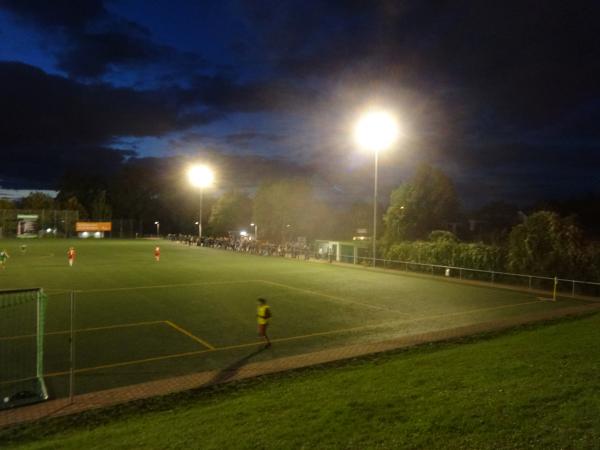 Stadion An der Kirschhecke - Mainz-Marienborn