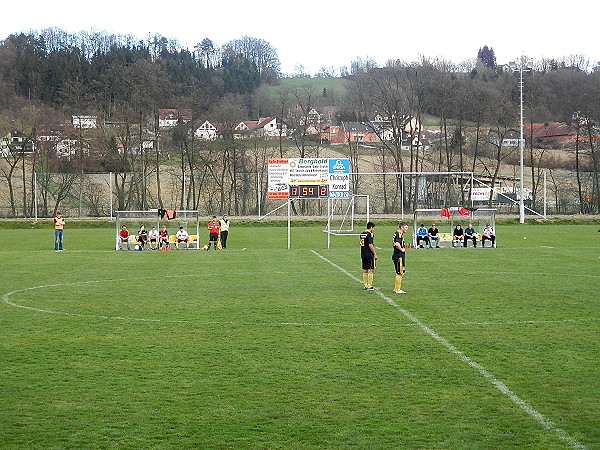 Sportplatz Heiligenkreuz - Heiligenkreuz am Waasen