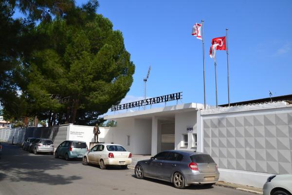 Üner Berkalp Stadyumu - Karşıyaka, Lefkoşa