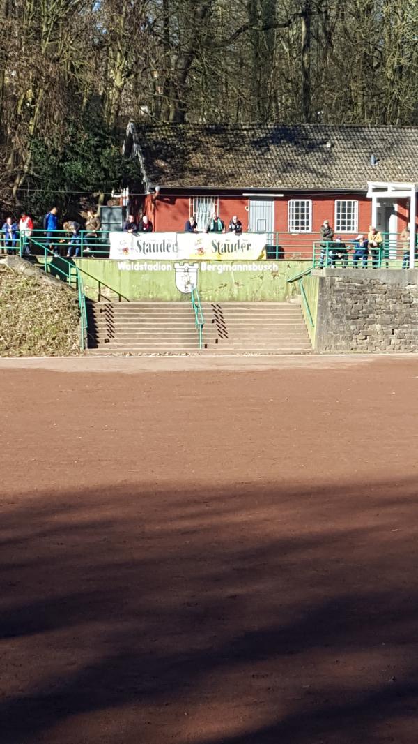 Waldstadion Bergmannsbusch - Essen/Ruhr-Freisenbruch