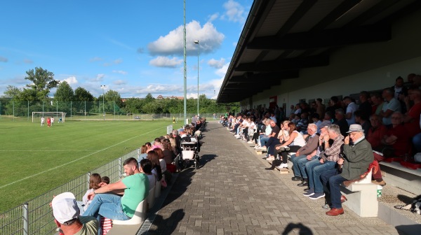 Friedhofstadion - Neudorf im Weinviertel
