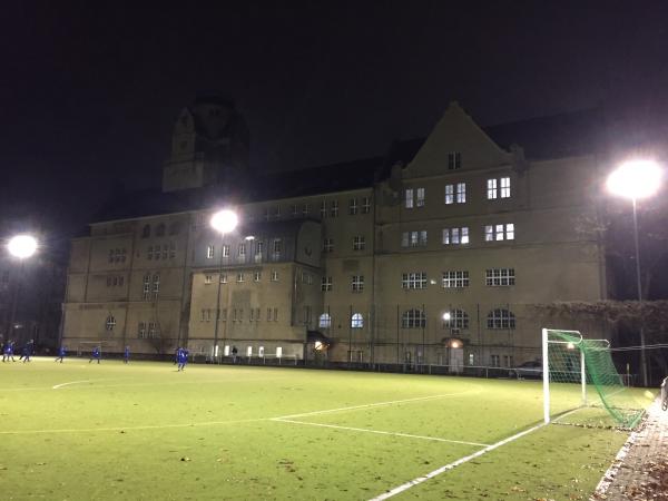 Sportplatz Wiesbadener Straße - Berlin-Friedenau