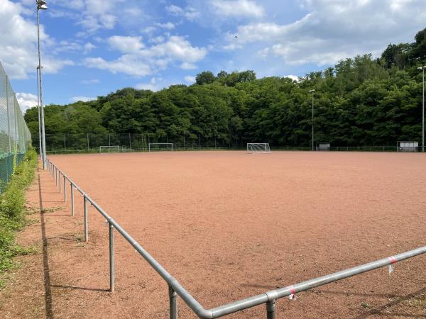 Hautzenbuckelstadion Nebenplatz - Rehlingen-Siersburg