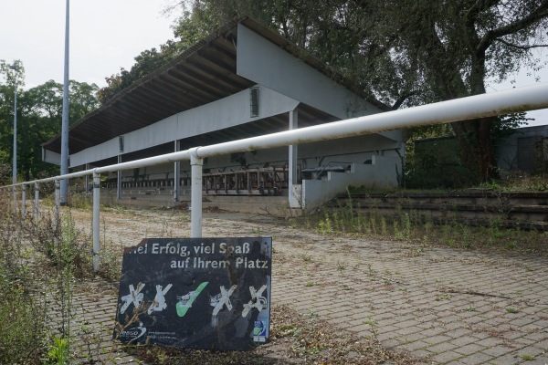 Apollinaris-Stadion Nebenplatz 1 - Bad Neuenahr-Ahrweiler