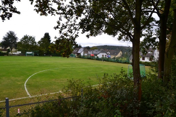 Stadion Menzenberger Straße Nebenplatz - Bad Honnef-Selhof