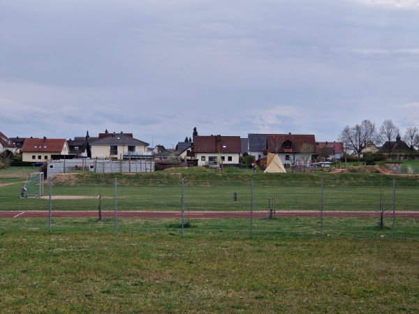 Schulsportplatz - Hemhofen